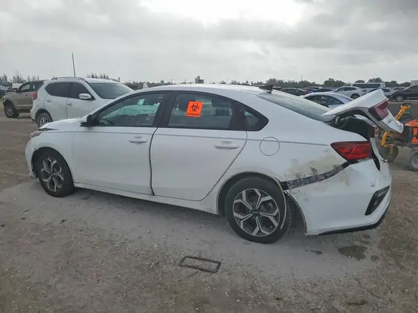 3KPF24AD6LE226083 2020 KIA FORTE - Image 2