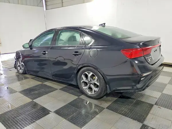 3KPF24AD6LE226939 2020 KIA FORTE - Image 2