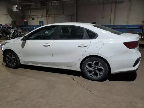 3KPF24AD6LE230313 2020 KIA FORTE - Image 2