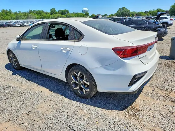 3KPF24AD6LE234104 2020 KIA FORTE - Image 2