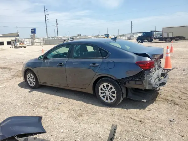 3KPF24AD6LE235852 2020 KIA FORTE - Image 2