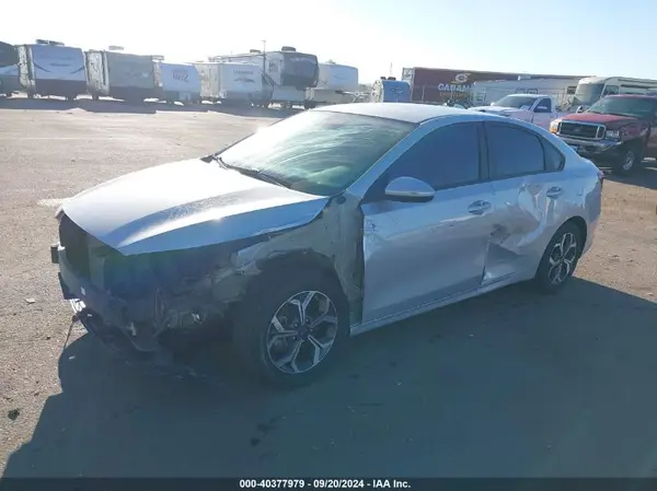 3KPF24AD6LE237911 2020 KIA FORTE - Image 2