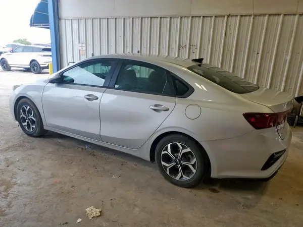 3KPF24AD6LE247998 2020 KIA FORTE - Image 2