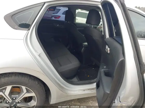 3KPF24AD6LE251680 2020 KIA FORTE - Image 8