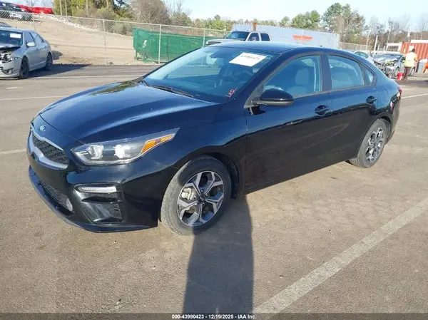 3KPF24AD6LE256460 2020 KIA FORTE - Image 2