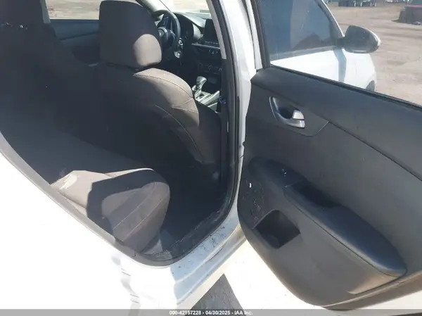 3KPF24AD6LE256720 2020 KIA FORTE - Image 8