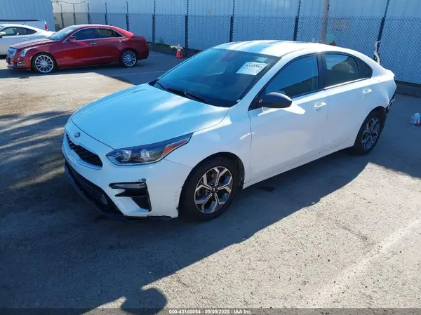 3KPF24AD6LE257057 2020 KIA FORTE - Image 2