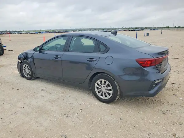 3KPF24AD6LE257530 2020 KIA FORTE - Image 2