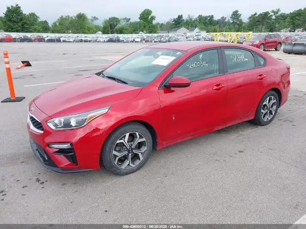 3KPF24AD6LE261075 2020 KIA FORTE - Image 2