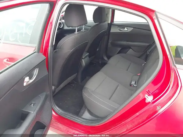 3KPF24AD6LE261075 2020 KIA FORTE - Image 8