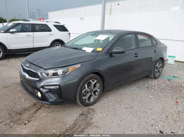 3KPF24AD6ME263734 2021 KIA FORTE - Image 2