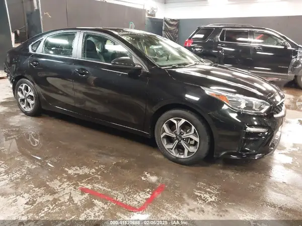 3KPF24AD6ME264608 2021 KIA FORTE - Image 1