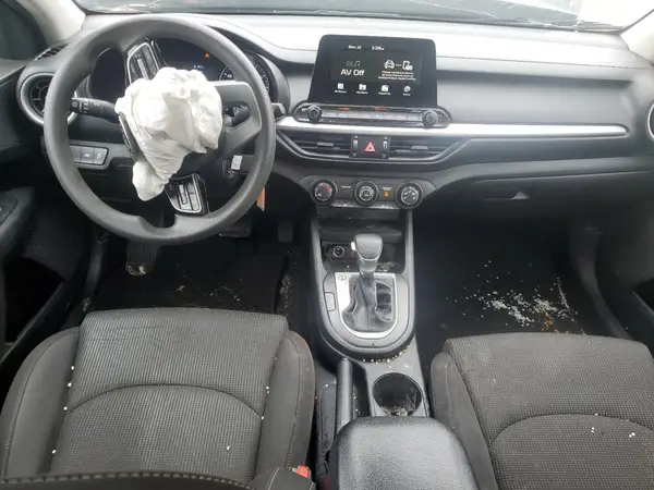 3KPF24AD6ME265399 2021 KIA FORTE - Image 8