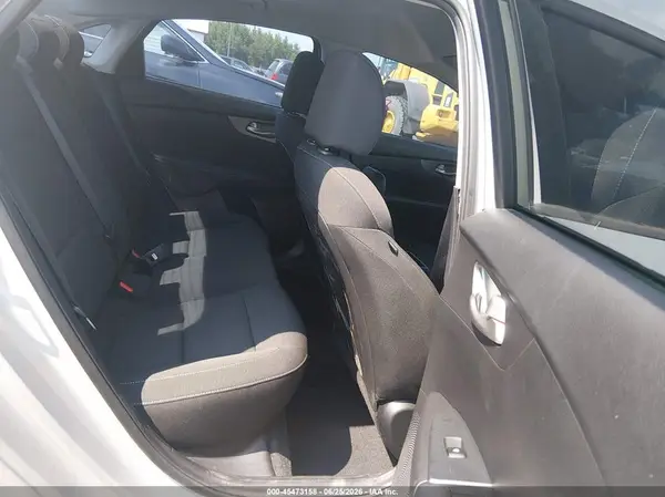 3KPF24AD6ME265712 2021 KIA FORTE - Image 8
