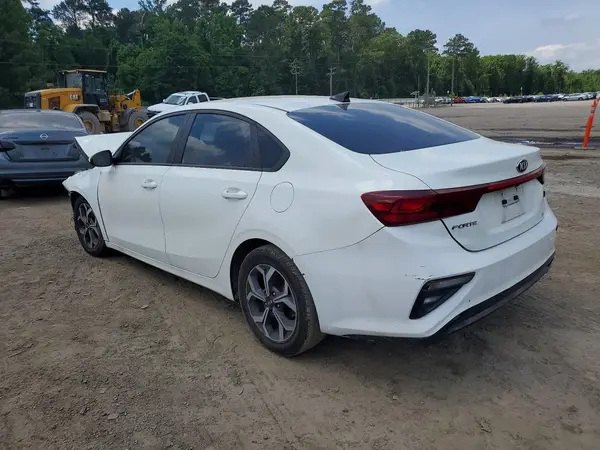 3KPF24AD6ME266780 2021 KIA FORTE - Image 2