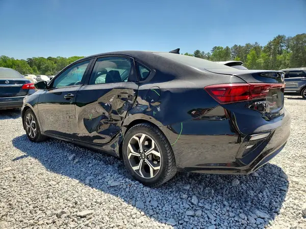 3KPF24AD6ME266875 2021 KIA FORTE - Image 2