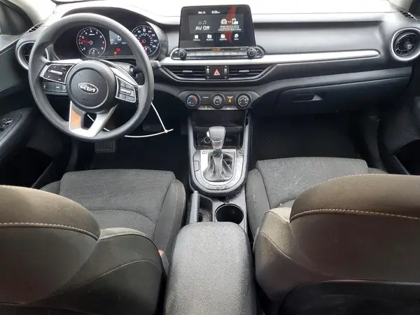 3KPF24AD6ME268464 2021 KIA FORTE - Image 8