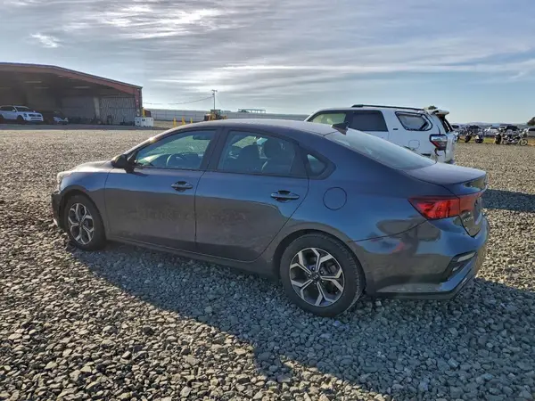 3KPF24AD6ME272837 2021 KIA FORTE - Image 2