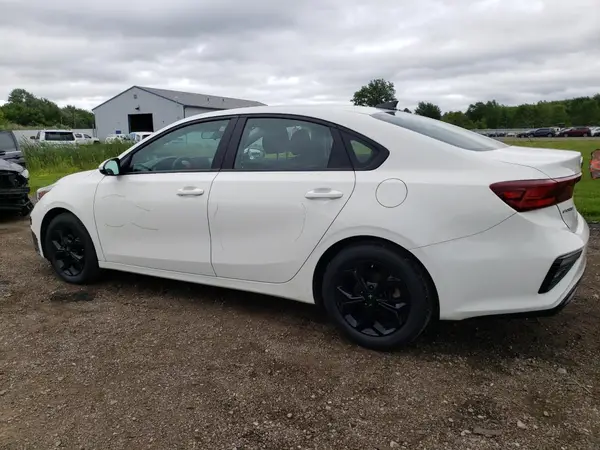 3KPF24AD6ME273163 2021 KIA FORTE - Image 2