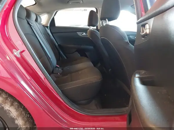 3KPF24AD6ME273390 2021 KIA FORTE - Image 8