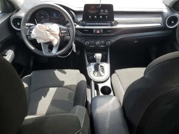 3KPF24AD6ME273910 2021 KIA FORTE - Image 8