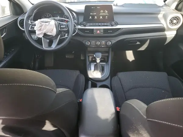 3KPF24AD6ME275673 2021 KIA FORTE - Image 8
