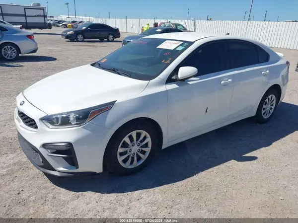 3KPF24AD6ME277214 2021 KIA FORTE - Image 2