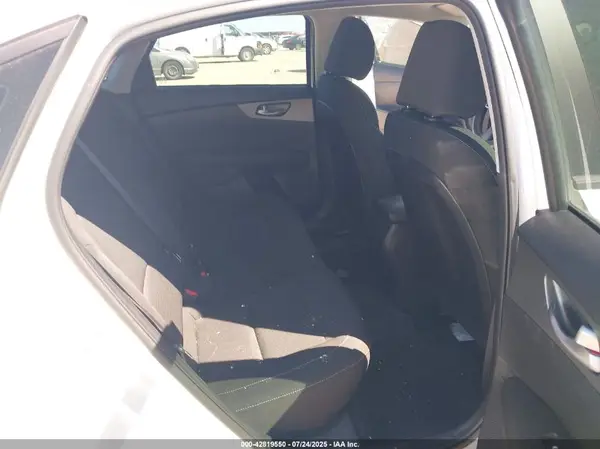 3KPF24AD6ME277214 2021 KIA FORTE - Image 8