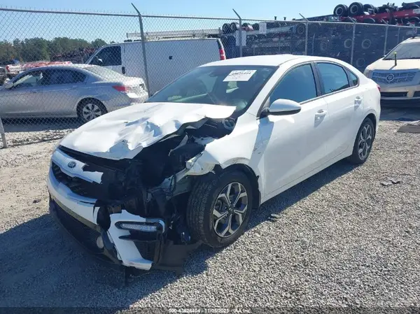 3KPF24AD6ME279528 2021 KIA FORTE - Image 2