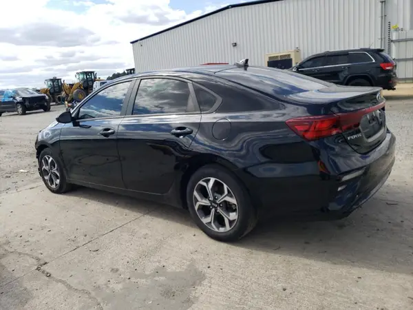 3KPF24AD6ME279559 2021 KIA FORTE - Image 2