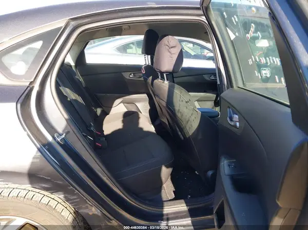 3KPF24AD6ME282963 2021 KIA FORTE - Image 8