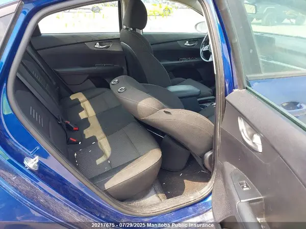 3KPF24AD6ME283174 2021 KIA FORTE - Image 8