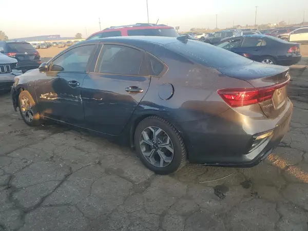 3KPF24AD6ME285555 2021 KIA FORTE - Image 2