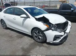 3KPF24AD6ME285880 2021 KIA FORTE