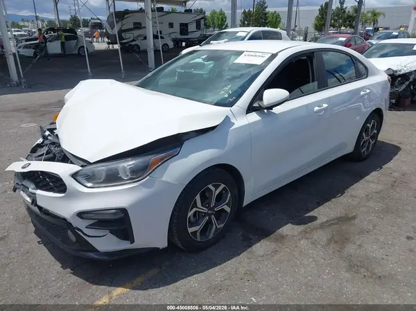 3KPF24AD6ME285880 2021 KIA FORTE - Image 2