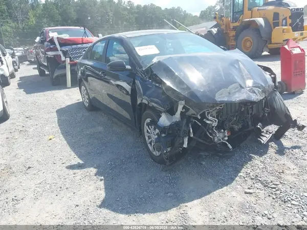 3KPF24AD6ME286088 2021 KIA FORTE - Image 1