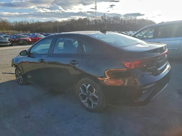 3KPF24AD6ME286852 2021 KIA FORTE - Image 2
