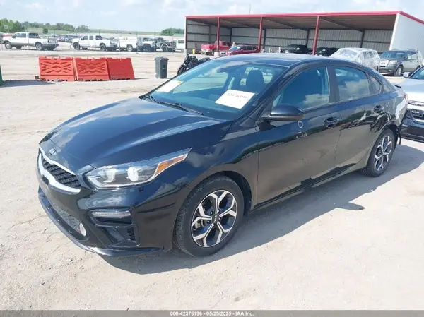 3KPF24AD6ME287337 2021 KIA FORTE - Image 2