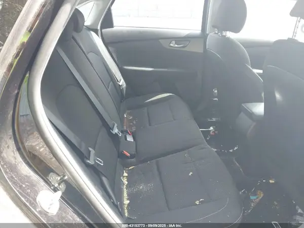 3KPF24AD6ME287905 2021 KIA FORTE - Image 8