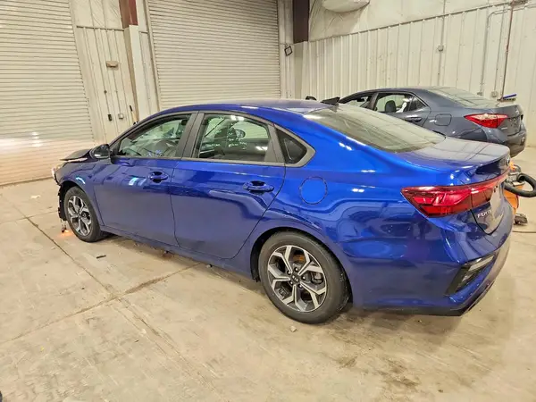 3KPF24AD6ME289234 2021 KIA FORTE - Image 2