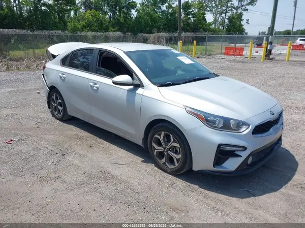 3KPF24AD6ME290464 2021 KIA FORTE - Image 1