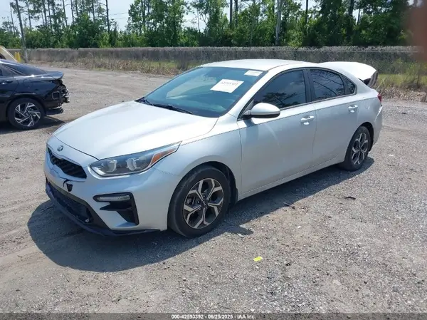 3KPF24AD6ME290464 2021 KIA FORTE - Image 2