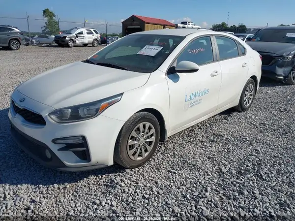 3KPF24AD6ME290500 2021 KIA FORTE - Image 2