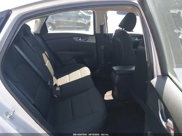 3KPF24AD6ME291971 2021 KIA FORTE - Image 8