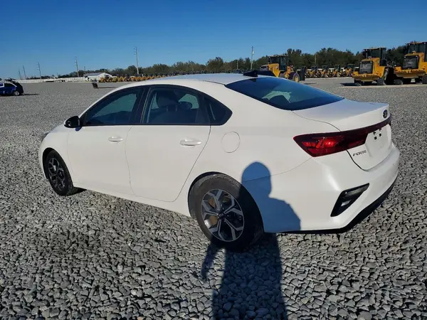 3KPF24AD6ME292165 2021 KIA FORTE - Image 2