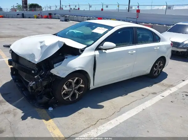 3KPF24AD6ME292389 2021 KIA FORTE - Image 2