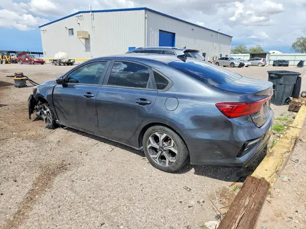 3KPF24AD6ME294837 2021 KIA FORTE - Image 2