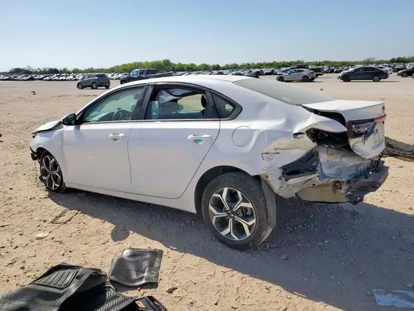 3KPF24AD6ME297771 2021 KIA FORTE - Image 2