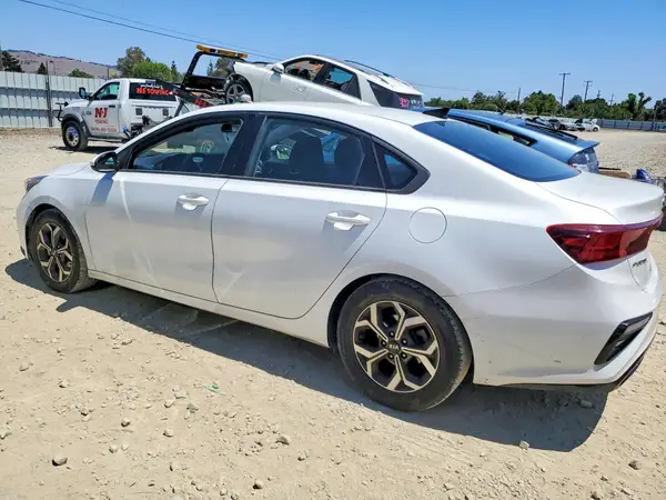 3KPF24AD6ME299214 2021 KIA FORTE - Image 2