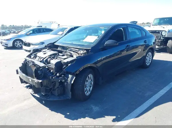 3KPF24AD6ME300717 2021 KIA FORTE - Image 2